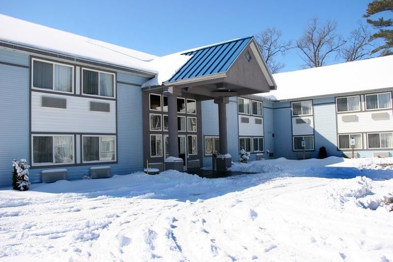 Comfort Inn Traverse City Exterior photo