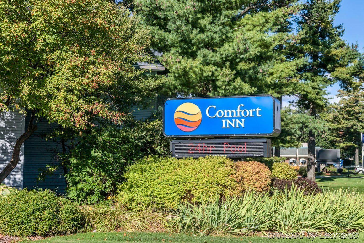 Comfort Inn Traverse City Exterior photo